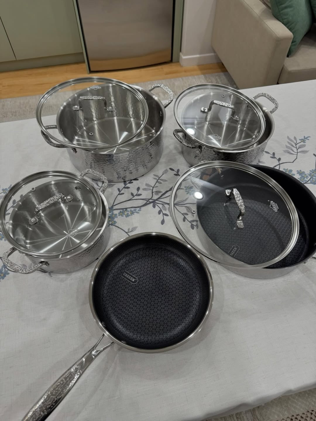 9PCS SET Premium High quality Tripply S/S Stainless steel cookware set with Hammered Patterned design