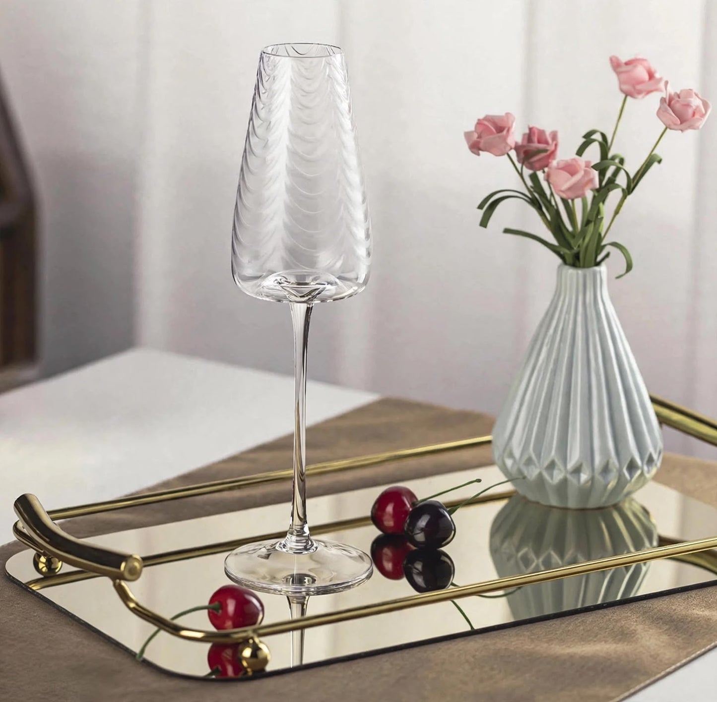 Wavy long Stem champagne/wine Glasses
