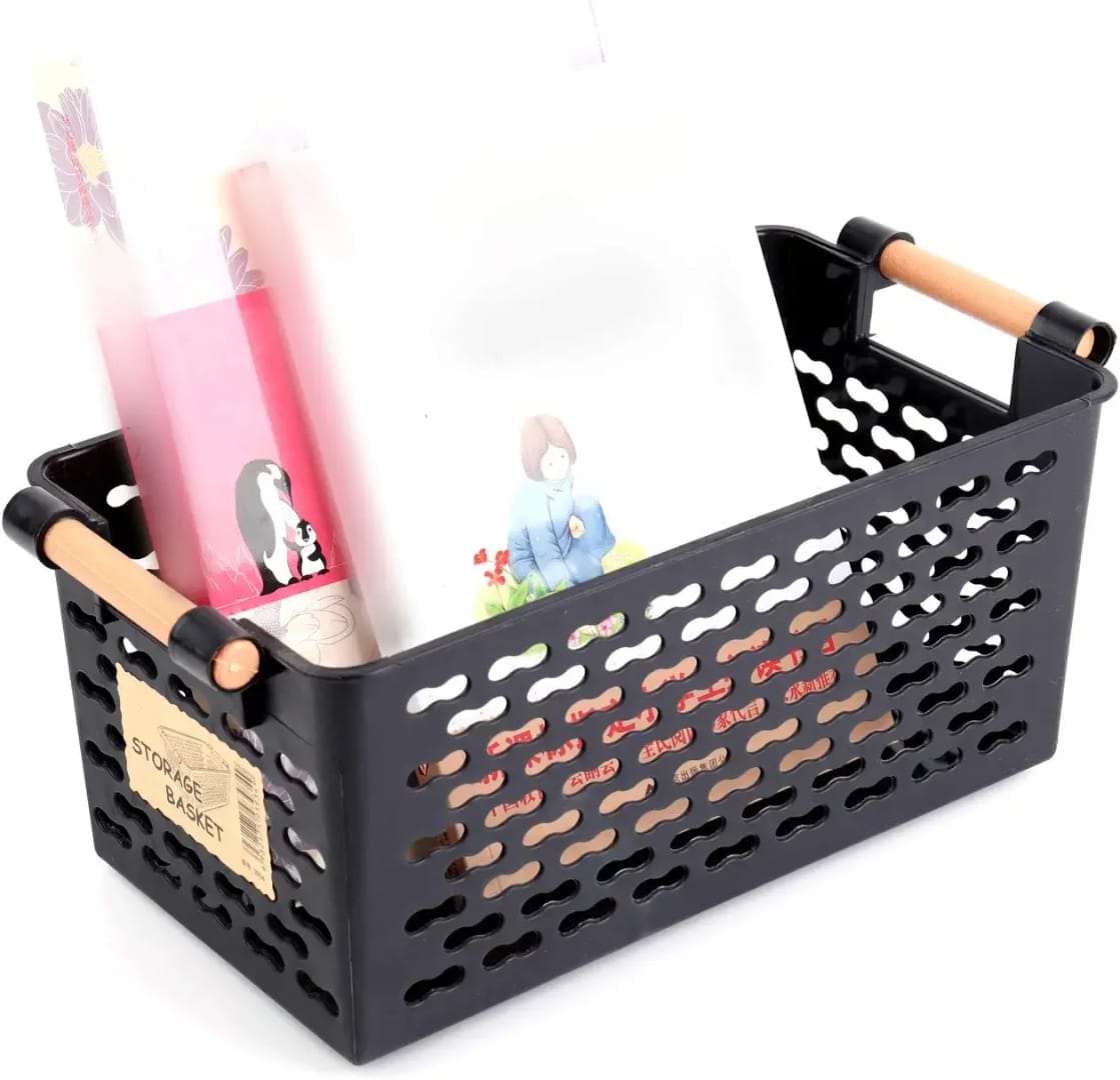 Small Plastic storage baskets