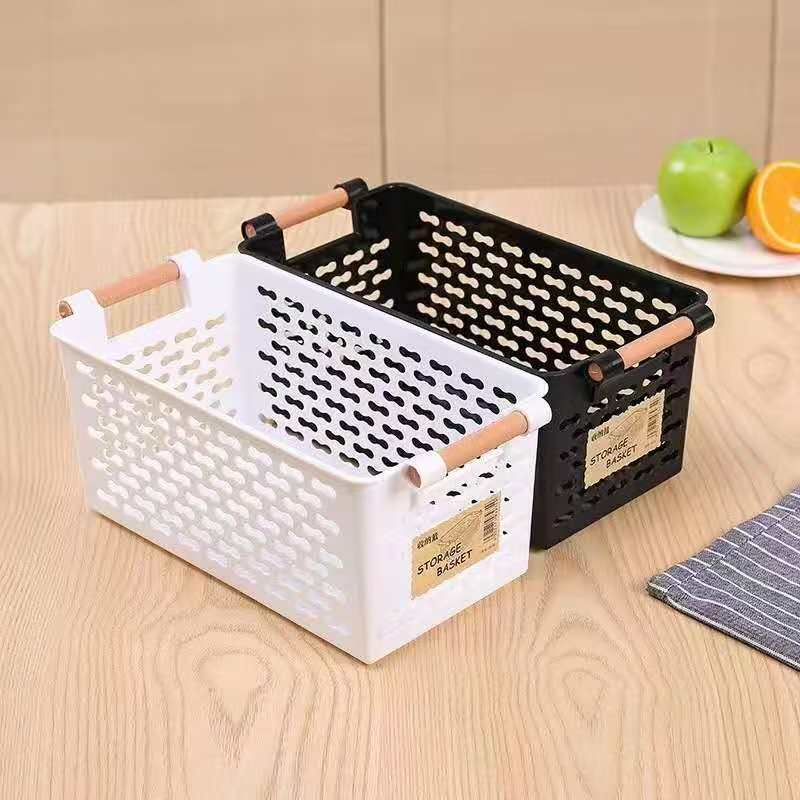 Small Plastic storage baskets
