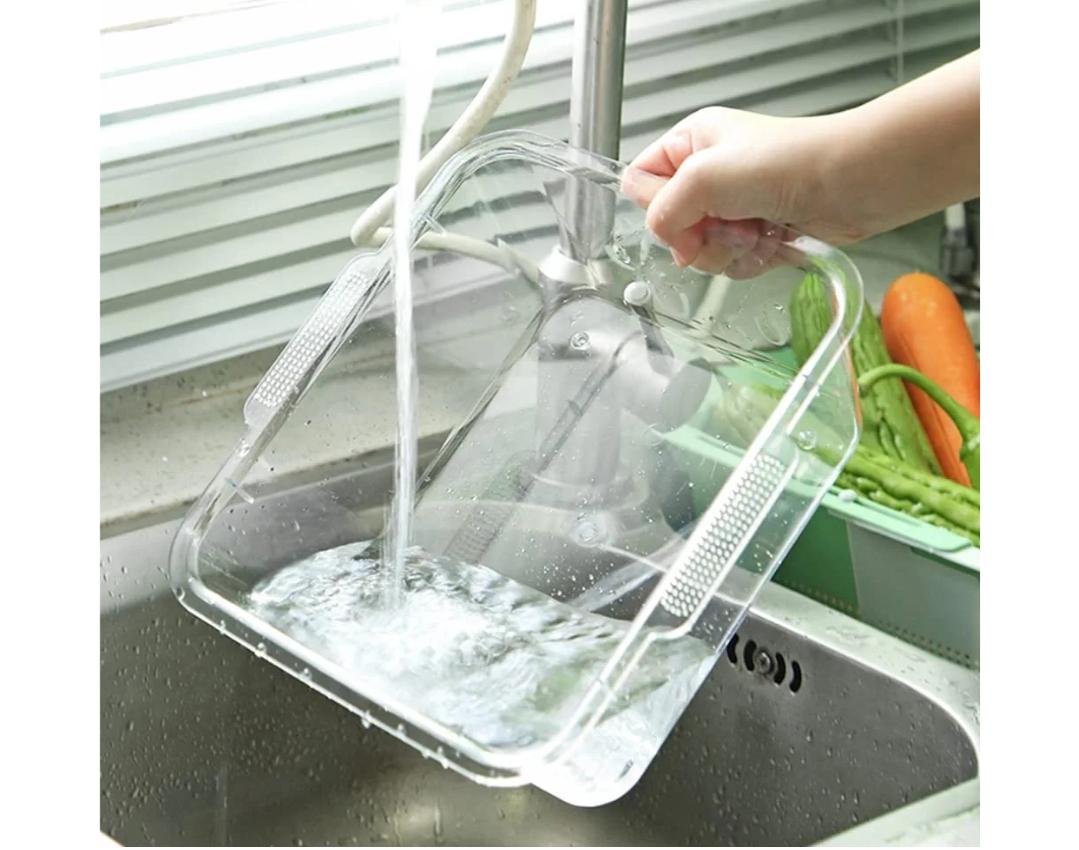Over the sink retractable vegetable drainer