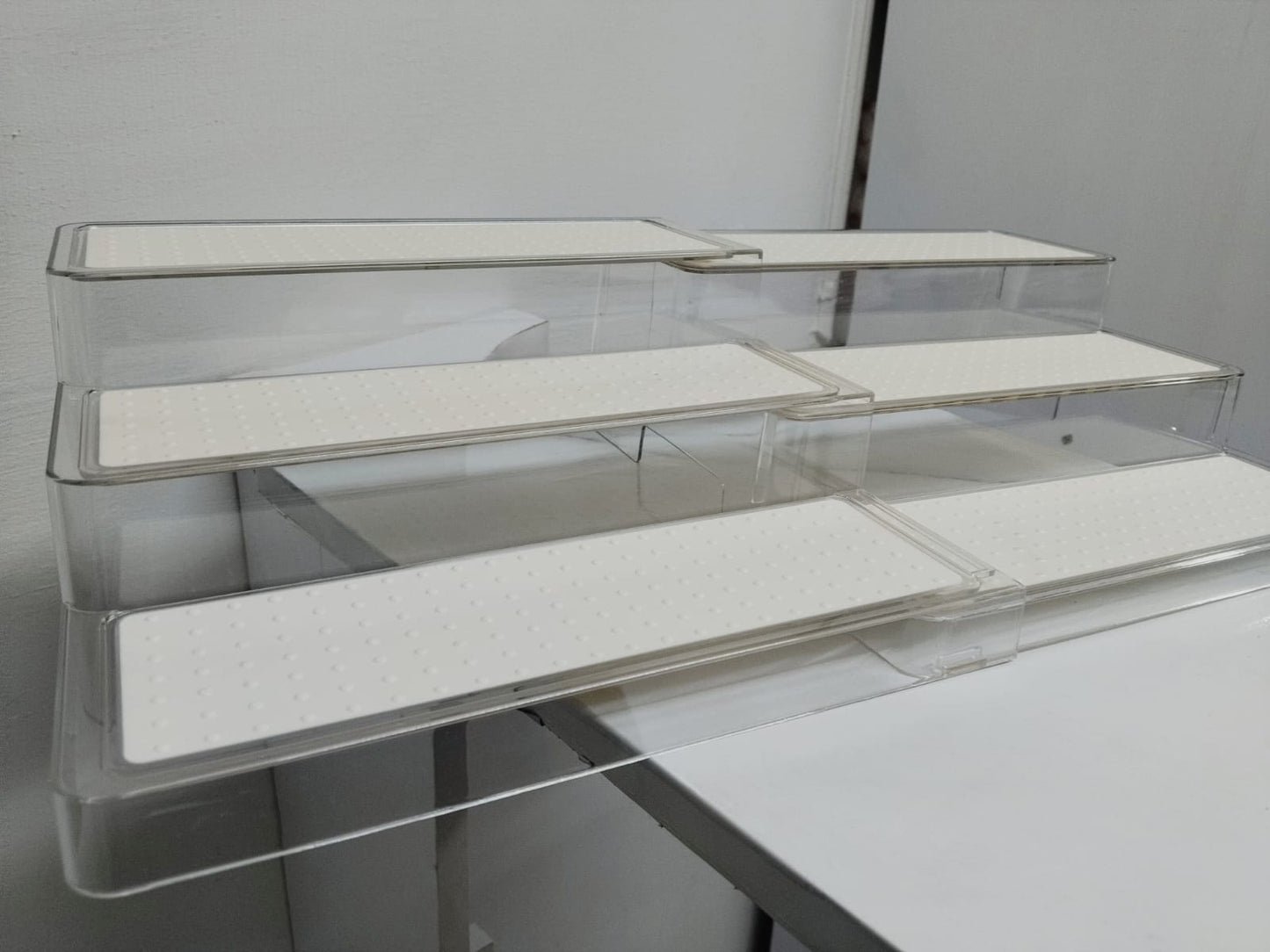 3 Tier acrylic perfume rack