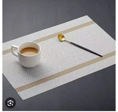 6 pcs pvc table mats.