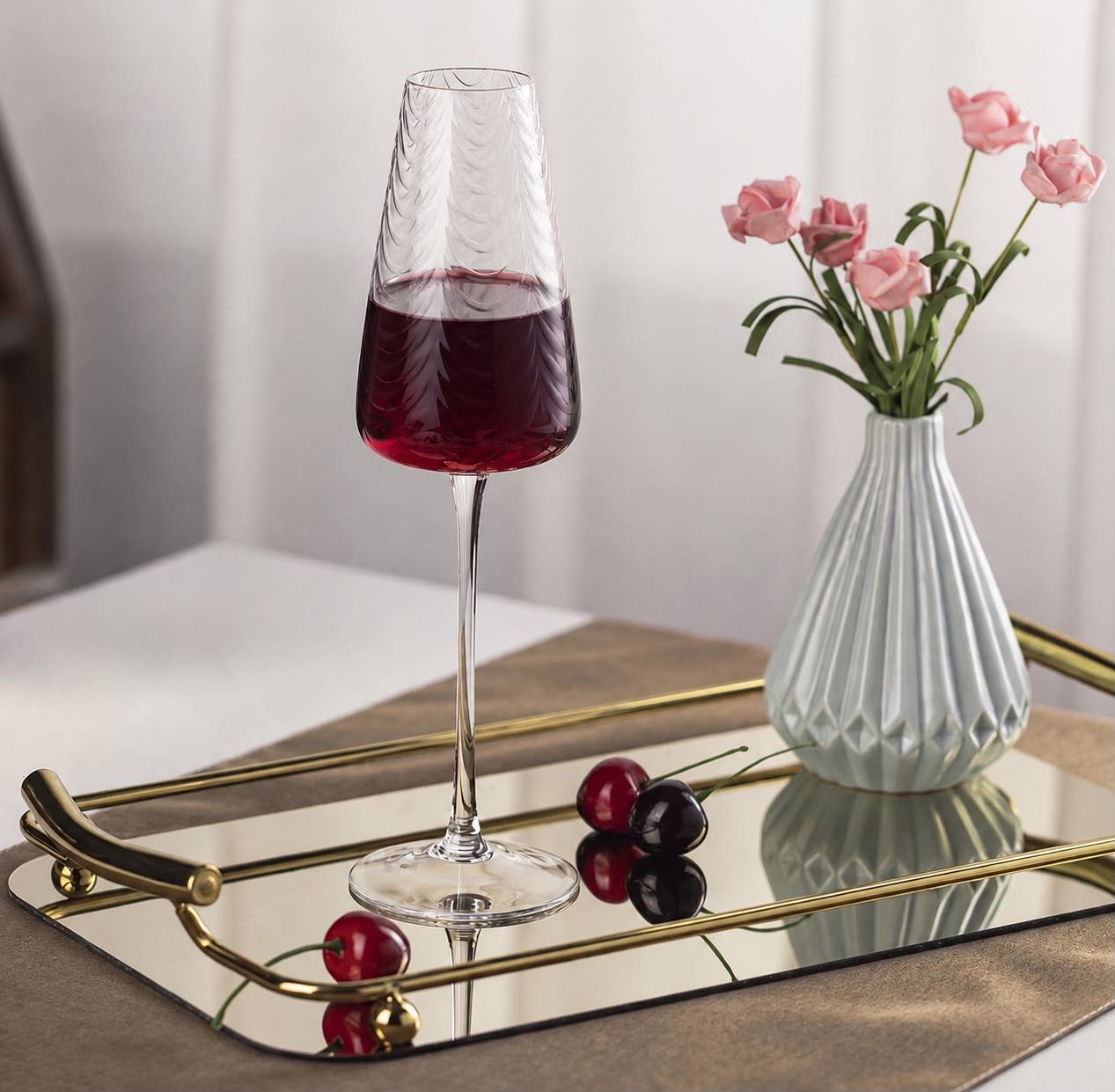 Wavy long Stem champagne/wine Glasses