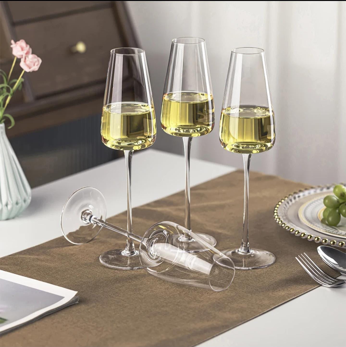 High quality unique and stylish long stem wine/champagne glasses 