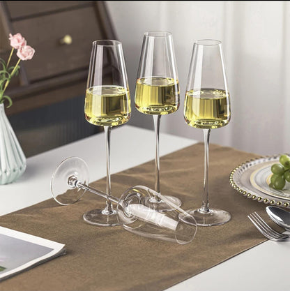 High quality unique and stylish long stem wine/champagne glasses 
