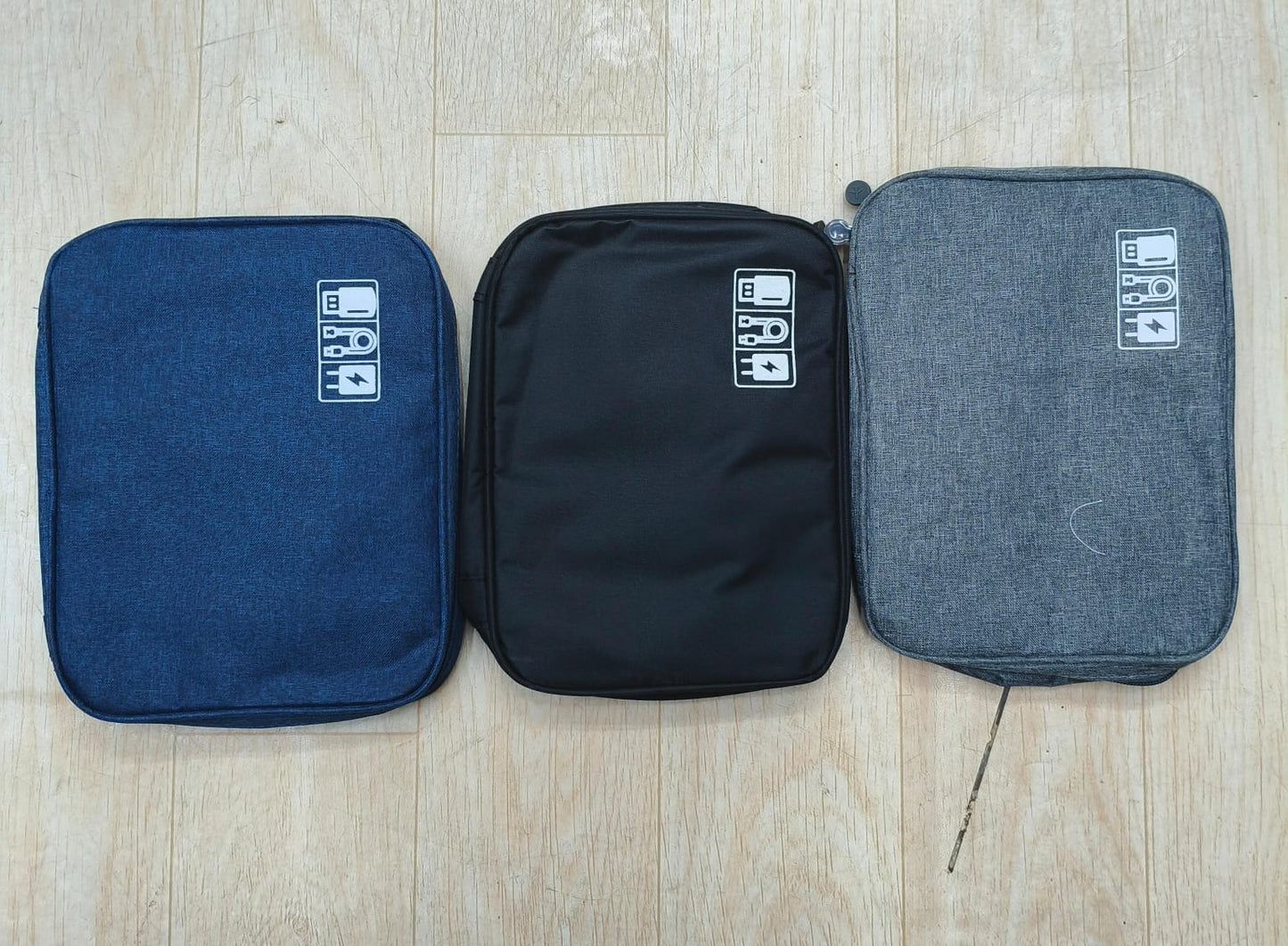 Large Capacity Storage Bag / Cable Organizer & Electronics Organizer    