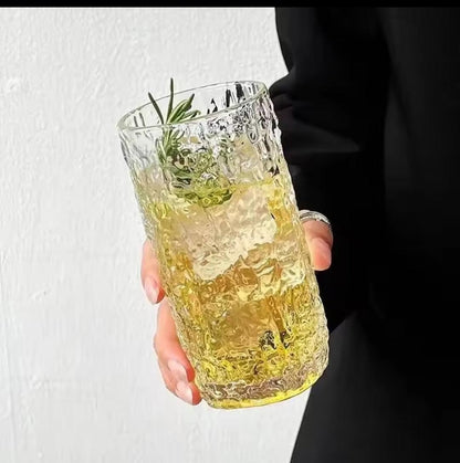 Heavy borosilicate patterned glass
