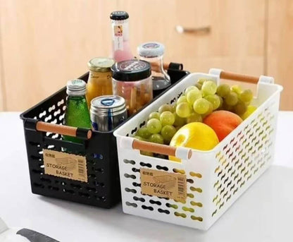 Small Plastic storage baskets
