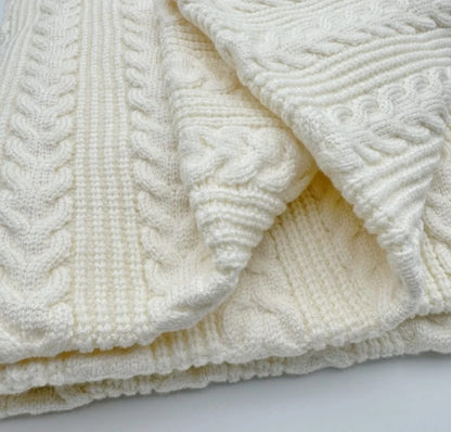 Modern woven throw blankets